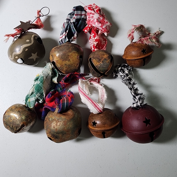 Rustic Bell Lot - Picture 2 of 4